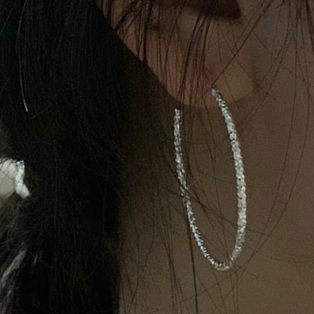 Solid 925 Sterling Silver Hoops E7- 148